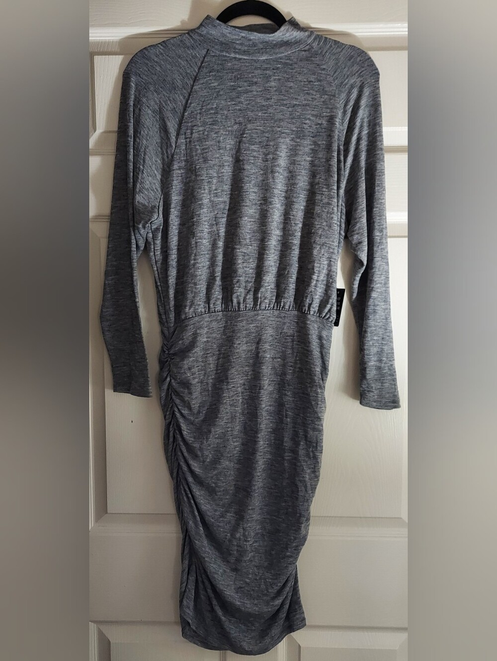 Gray EXPRESS Ruched Long-Sleeve Women’s Dress. Size Medium. D-602